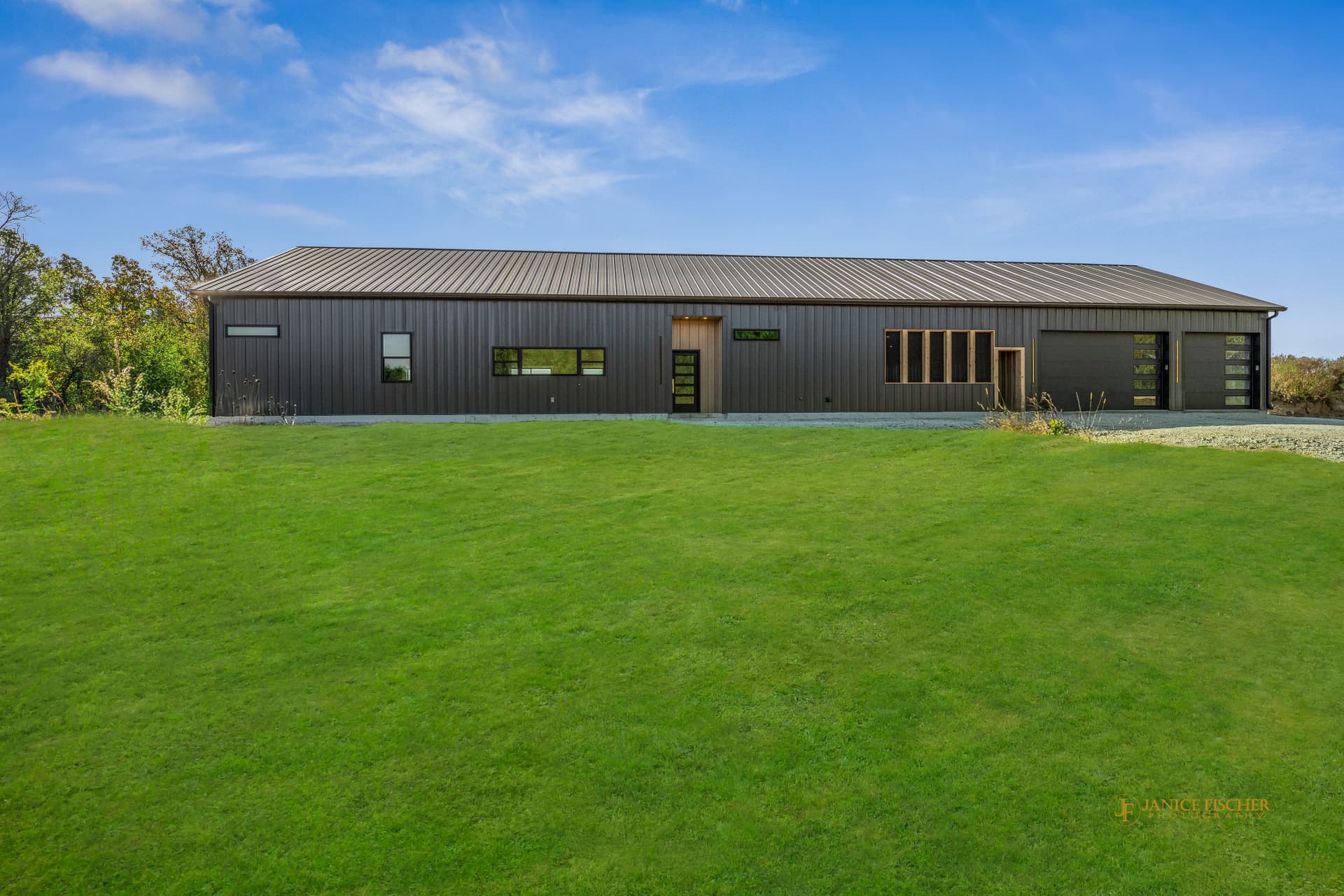 Front elevation of the custom Bella model barndominium